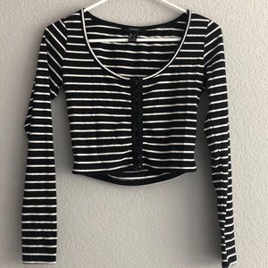cute striped long sleeve crop top